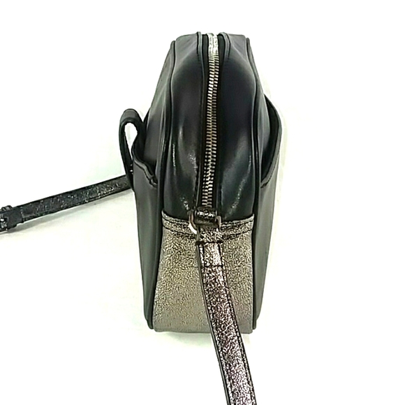 GILI GOT IT LOVE IT CROSSBODY METALLIC LEATHER BAG SMALL - Picture 4 of 9